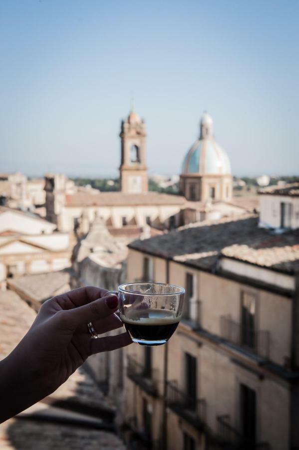 B&B Imori Caltagirone Buitenkant foto